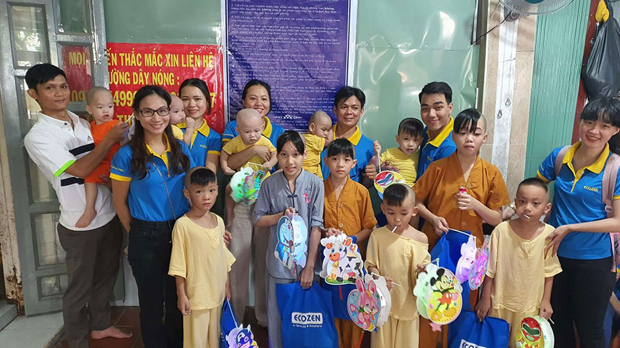 ECOZEN tổ chức Chương trình thiện nguyện "TRĂNG RẰM CHO EM" tại Chùa Quan Âm Quận 12